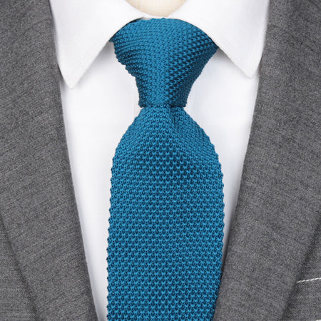 Classy Men Solid Turquoise Knitted Tie