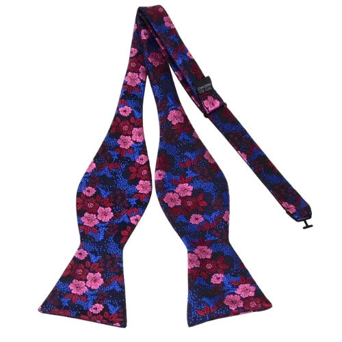 Papillon da annodare in seta floreale rosa da uomo di classe