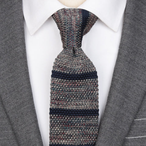 Classy Men Blue Striped Knitted Tie