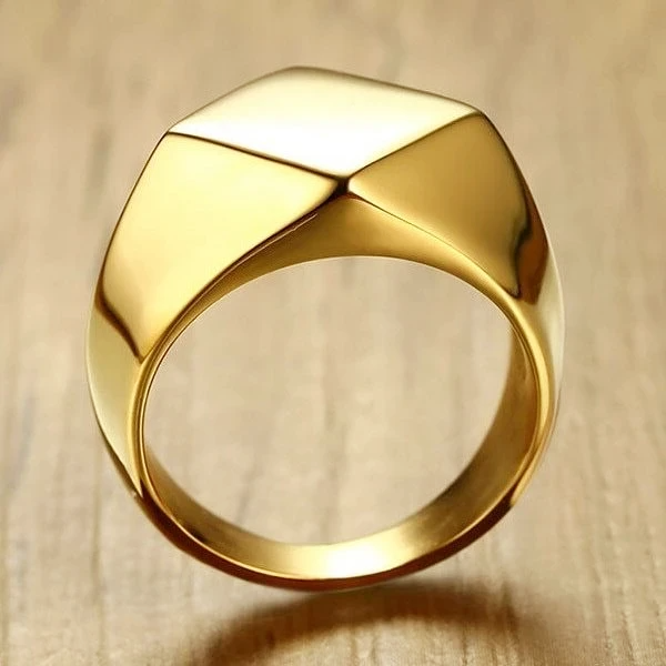 Minimalist Signet Ring Gold
