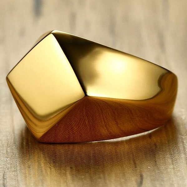 Minimalist Signet Ring Gold