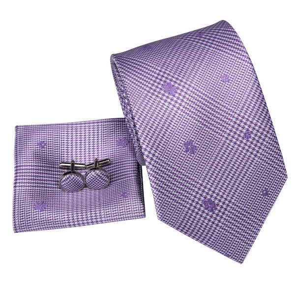 Lavender silk tie with matching pocket square and cufflinks
