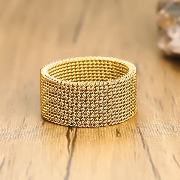 Men's gold mesh band ring