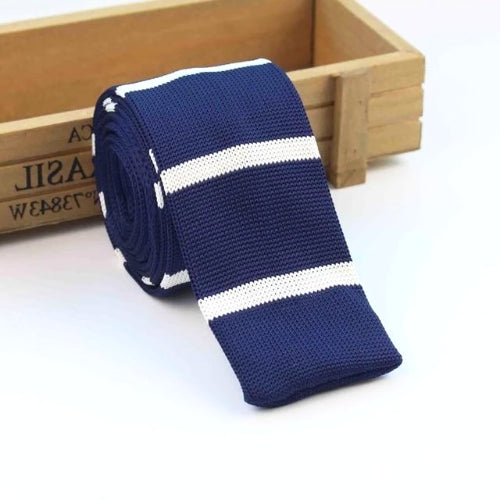 Classy Men Blue Striped Square Knit Tie
