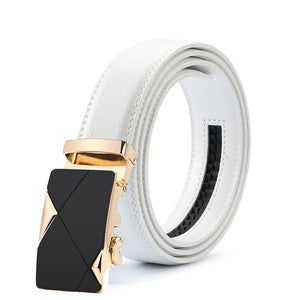 Cintura da uomo di classe in pelle bianca e oro