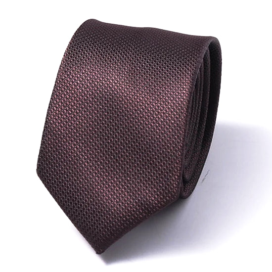 Cravatta skinny in seta marrone tinta unita da uomo di classe